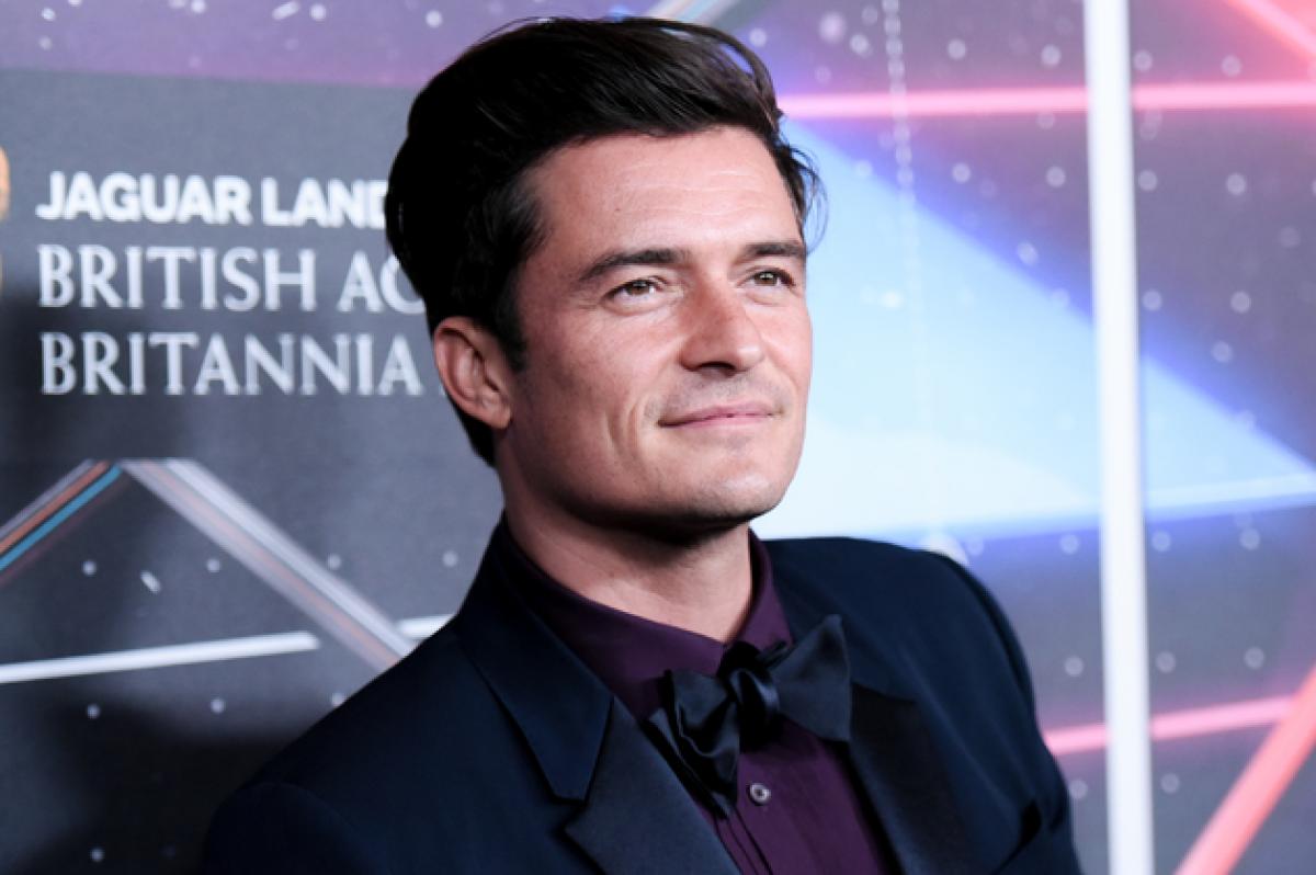 Orlando Bloom upset over naked pictures